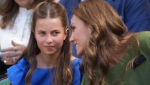 Prava mala kopija: Princeza Charlotte pokazala frizuru po kojoj je poznata Kate Middleton