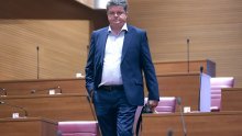 SDP-ovac: Sve hrvatske institucije kompletno su porobljene