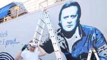 Šibenik sada krasi predivan mural i svevremenski stihovi Arsena Dedića