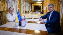 Plenković nakon posjeta Kijevu: U vlaku s Von der Leyen razgovarao o europskim temama