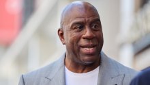 Susret košarkaških legendi: Magic Johnson i Dalibor Bagarić s obiteljima uživali u Crnoj Gori