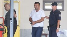 FOTO Bivši šef nabave MORH-a doveden u USKOK