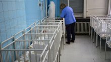 Objavljene brojke o rođenima i umrlima, zabrinjavajući podaci tiču se - braka