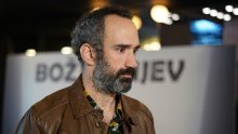 Zbog zaraze nakon kupanja u Jadranu oglasio se naš glumac: 'Pripazite na ogrebotine'