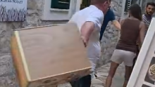 VIDEO Snimka iz Primoštena zgrozila mještane: Uhićen vlasnik restorana
