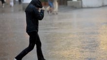 Za cijelu obalu upaljen meteoalarm: Pljuskovi mogući i u unutrašnjosti