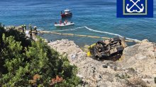 Kamion pulskih komunalaca završio u moru: Ministarstvo objavilo detalje nesreće