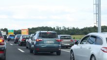I prespora vožnja može vas skupo koštati: Ovo morate napraviti kada se iza vas stvori kolona