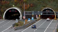 Prometna nesreća zatvorila Sveti Rok: 'Čekali smo sat vremena u tunelu'