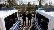 Avion se srušio na kuću, poginula jedna osoba: Dronom se traži mogući suputnik