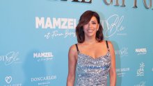Izgleda spektakularno: Eva Longoria za crveni tepih odabrala nepogrešive srebrne šljokice