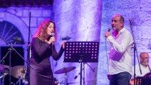 Snimili su jedan od najvećih domaćih dueta: Anđela Kolar i Dražen Zečić zapjevali u čast Oliveru