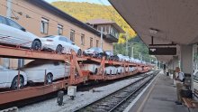 Policija sumnja na sabotažu: Pomaknuta skretnica izazvala iskliznuće vlaka u Sloveniji