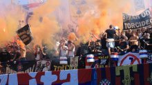 Pogledajte kako je Torcida ispratila igrače Hajduka nakon poraza u Varaždinu