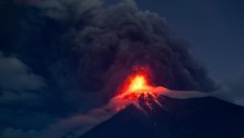 Eruptirao najaktivniji vulkan u Srednjoj Americi: Bujice lave teku niz stijenke