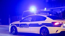 Nesreća na A7: Izgubio nadzor nad automobilom i sletio u metalnu ogradu