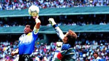 Na dražbu ide lopta kojom je Diego Maradona zabio gol 'Božjom rukom'