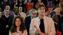 Slavlje u svijetu Formule 1: George Russell kleknuo pred dugogodišnju djevojku