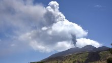 Etna prizemljila zrakoplove na Siciliji: Pepeo ušao u prostor oko aerodroma
