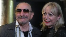 Željko Bebek prisjetio se dana kada je oženio svoju Ružicu: Njihovo vjenčanje odvilo se u posebnim uvjetima