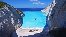 Teško je povjerovati da takvo nešto postoji: Ova plaža očarava nestvarnom bojom mora