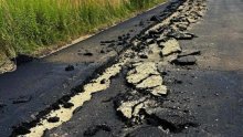 Traktorom preorao tek asfaltiranu cestu jer tvrdi da je njegova