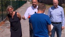Muškarac prekinuo presicu SDP-a i Možemo! te svojim potezom zbunio Hajdaša Dončića: Otkriveno o kome je riječ
