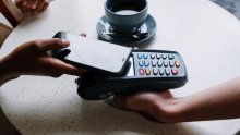 Praktični, sigurni, ali nisu bez mana: Hoće li digitalni novčanici skroz istisnuti kartice?