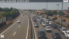 Na autocesti A1 kolona je duga osam kilometara: Požari zatvorili ceste kod Omiša