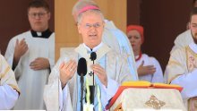 Vjernici diljem zemlje obilaze marijanska svetišta: 'Čovjek nije slučaj, broj ni algoritam'