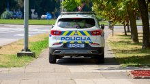 Maloljetna Hrvatica automobilom završila u izlogu u Kopru: Nema vozačku, policija joj izmjerila i alkohol