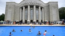 Javni bazen isplanirao termin isključivo za crnce: Odluka izazvala buru u Njemačkoj