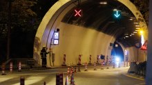Zbog prometne nesreće u tunelu A2 otvorena samo jedna traka: Nesreća i na A1