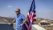 VIDEO Opsada na Zapadnoj obali: Pogledajte kako američki Palestinac štiti svoju kuću od izraelskog doseljenika