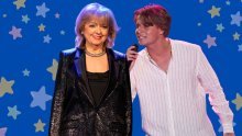 Neočekivani spoj: Glazbena diva i trenutno najtraženiji pjevač snimili duet