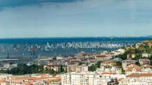 Rekordna posjećenost plaže na kojoj je zid između muškog i ženskog dijela