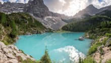 Otkrijte Lago di Sorapis: Tirkizni biser talijanskih Dolomita koji oduzima dah