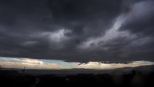 Rijeka se priprema za nevrijeme: Službe pripravne za noćne kiše s grmljavinom