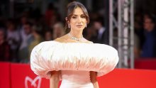 Nekad su je uspoređivali i s Penelope Cruz: Neobična haljina prelijepe Emine izazvala pomutnju