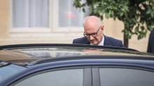 Francuskoj troškovi zaduživanja snažno rastu, vlada najavljuje 'veliku disciplinu'