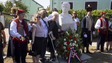 Otkriven spomenik Vinku Budimiru - Slonu: 'Podsjetnik na sve one koji su dali svoje živote'