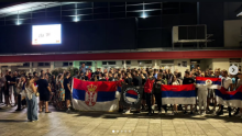 VIDEO Stotine mladih slavile Mladića: Snimke iz Republike Srpske izazvale zgražanje