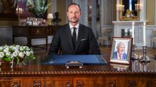 Novi norveški kralj Haakon VIII. u prvom emotivnom obraćanju odao počast pokojnom ocu