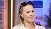 Sličnost je nevjerojatna: Izabela Martinović novom frizurom podsjetila na sestru Danijelu