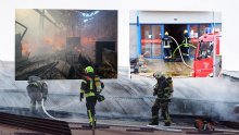FOTOGALERIJA Pogledajte snimke požara u Karlovcu: Dojava portira stigla je prekasno