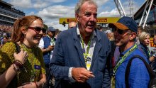 Jeremy Clarkson sjeo u ovaj auto pa potpuno izgubio glavu: 'Skoro sam ispao. Obožavao sam ga'