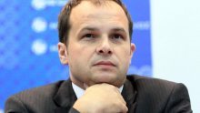 'Milanoviću, obuzdaj Dončića u napadu na stjuardese!'