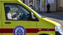 Krvava tučnjava: 13-godišnjak uboden nožem u srce, bori se za život