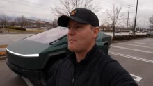 Tesla Cybertruck je prešao manje od 5000 kilometara, a onda su mu rekli koliko vrijedi: Počeo se smijati