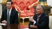 VIDEO Pogledajte kako se Putinu besramno ulizivao Trumpov izaslanik